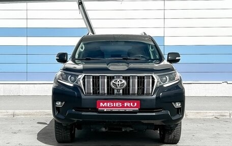 Toyota Land Cruiser Prado 150 рестайлинг 2, 2018 год, 4 626 000 рублей, 2 фотография