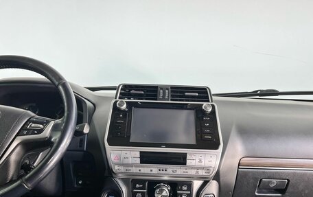 Toyota Land Cruiser Prado 150 рестайлинг 2, 2018 год, 4 626 000 рублей, 20 фотография