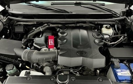 Toyota Land Cruiser Prado 150 рестайлинг 2, 2018 год, 4 626 000 рублей, 17 фотография