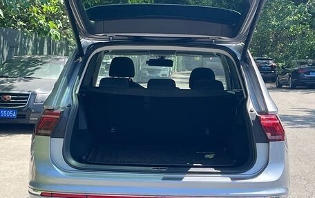 Volkswagen Tiguan II, 2022 год, 2 610 000 рублей, 8 фотография