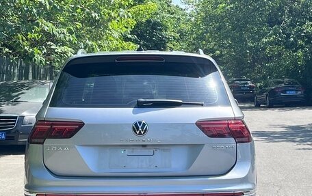 Volkswagen Tiguan II, 2022 год, 2 610 000 рублей, 4 фотография