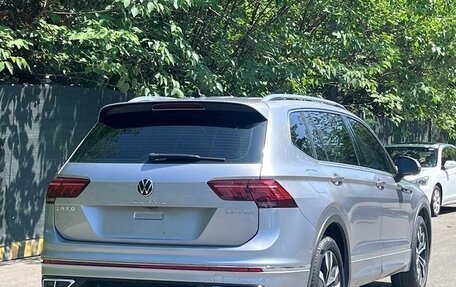 Volkswagen Tiguan II, 2022 год, 2 610 000 рублей, 5 фотография