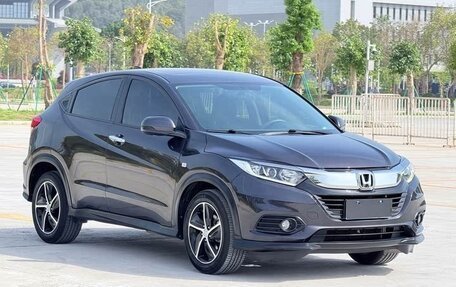 Honda Vezel, 2021 год, 1 500 000 рублей, 3 фотография