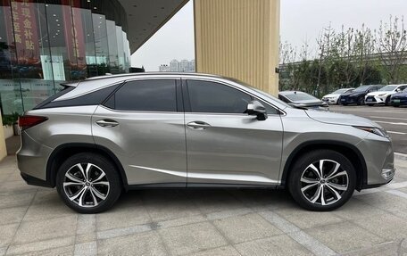 Lexus RX IV рестайлинг, 2021 год, 3 970 000 рублей, 4 фотография