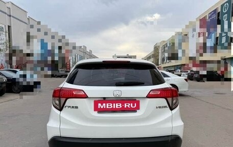 Honda Vezel, 2022 год, 1 600 000 рублей, 5 фотография