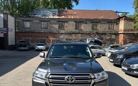 Toyota Land Cruiser 200, 2015 год, 5 200 000 рублей, 10 фотография