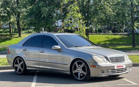 Mercedes-Benz C-Класс, 2003 год, 575 000 рублей, 2 фотография