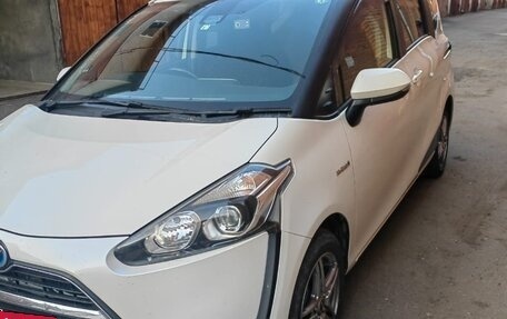 Toyota Sienta II, 2016 год, 1 500 000 рублей, 3 фотография