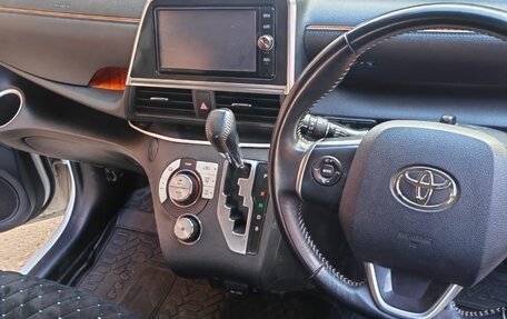 Toyota Sienta II, 2016 год, 1 500 000 рублей, 12 фотография