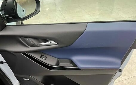 Chevrolet Equinox, 2024 год, 2 200 000 рублей, 15 фотография