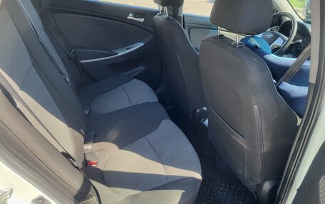 Hyundai Solaris II рестайлинг, 2011 год, 698 000 рублей, 11 фотография