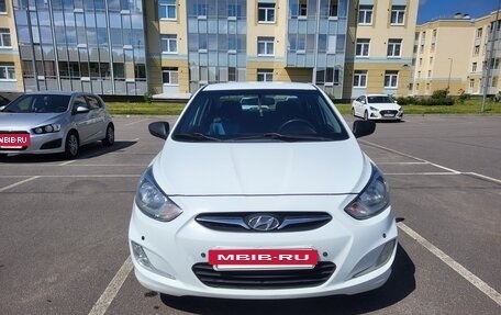 Hyundai Solaris II рестайлинг, 2011 год, 698 000 рублей, 7 фотография