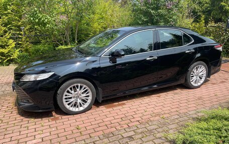 Toyota Camry, 2019 год, 2 650 000 рублей, 4 фотография