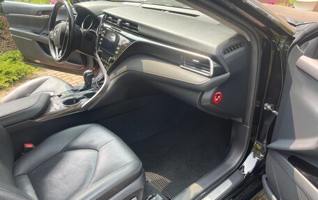 Toyota Camry, 2019 год, 2 650 000 рублей, 8 фотография