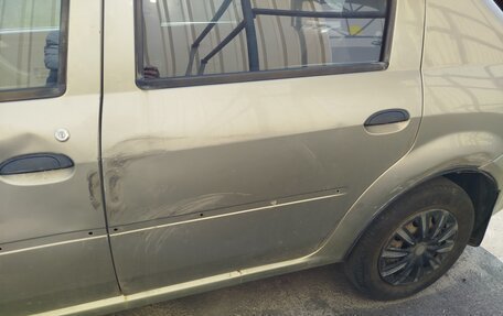 Renault Logan I, 2010 год, 227 000 рублей, 4 фотография