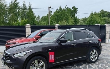 Infiniti QX70, 2017 год, 2 640 000 рублей, 2 фотография