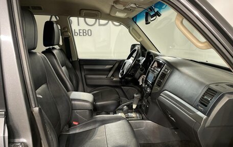 Mitsubishi Pajero IV, 2017 год, 2 590 000 рублей, 16 фотография