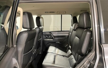Mitsubishi Pajero IV, 2017 год, 2 590 000 рублей, 18 фотография