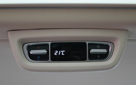 Mercedes-Benz V-Класс, 2024 год, 15 900 000 рублей, 30 фотография