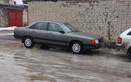 Audi 100, 1984 год, 250 000 рублей, 1 фотография