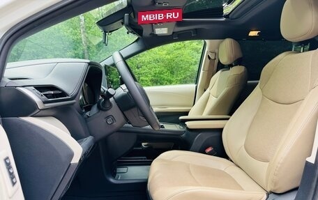 Toyota Sienna, 2021 год, 5 750 000 рублей, 9 фотография