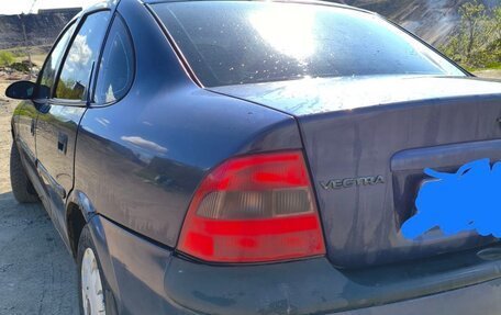Opel Vectra B рестайлинг, 1998 год, 85 000 рублей, 3 фотография