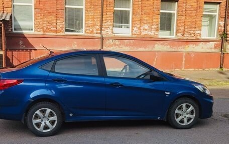Hyundai Solaris II рестайлинг, 2011 год, 539 000 рублей, 4 фотография