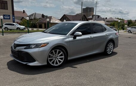 Toyota Camry, 2020 год, 2 100 000 рублей, 2 фотография