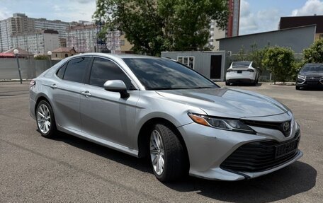 Toyota Camry, 2020 год, 2 100 000 рублей, 3 фотография