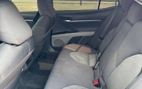 Toyota Camry, 2020 год, 2 100 000 рублей, 6 фотография