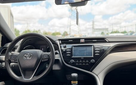 Toyota Camry, 2020 год, 2 100 000 рублей, 7 фотография