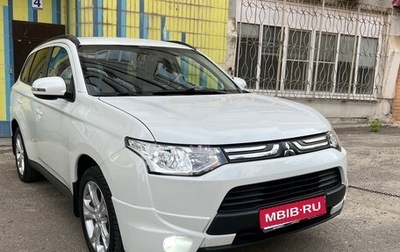 Mitsubishi Outlander III рестайлинг 3, 2014 год, 1 280 000 рублей, 1 фотография