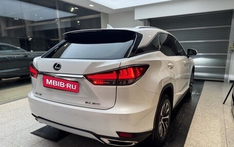 Lexus RX IV рестайлинг, 2021 год, 5 099 000 рублей, 6 фотография