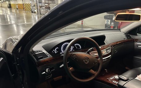 Mercedes-Benz S-Класс, 2010 год, 2 700 000 рублей, 9 фотография