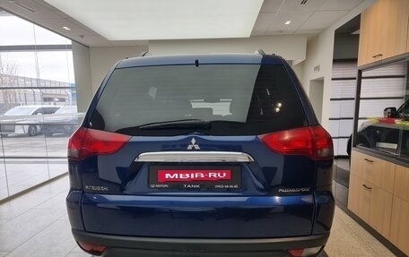 Mitsubishi Pajero Sport II рестайлинг, 2015 год, 1 990 000 рублей, 6 фотография