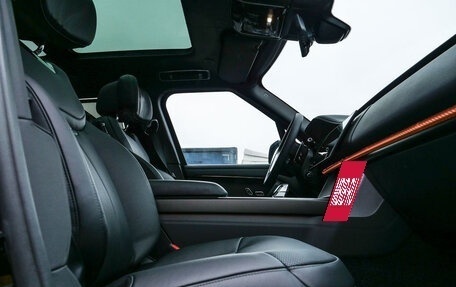Land Rover Range Rover IV рестайлинг, 2025 год, 30 990 000 рублей, 12 фотография