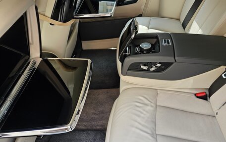 Rolls-Royce Phantom VIII, 2018 год, 47 000 000 рублей, 9 фотография