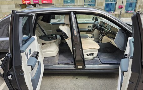 Rolls-Royce Phantom VIII, 2018 год, 47 000 000 рублей, 10 фотография