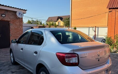 Renault Logan II, 2017 год, 615 000 рублей, 2 фотография