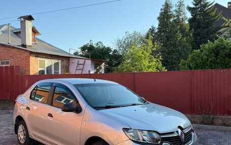 Renault Logan II, 2017 год, 615 000 рублей, 3 фотография