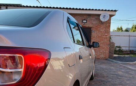 Renault Logan II, 2017 год, 615 000 рублей, 19 фотография
