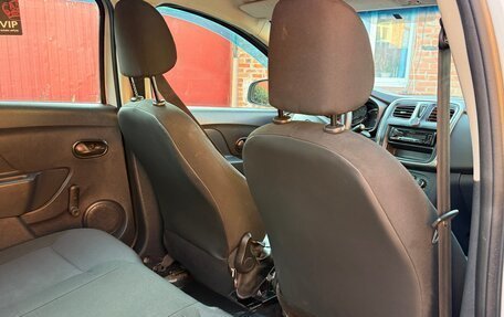 Renault Logan II, 2017 год, 615 000 рублей, 37 фотография