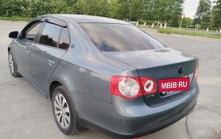 Volkswagen Jetta VI, 2009 год, 890 000 рублей, 7 фотография