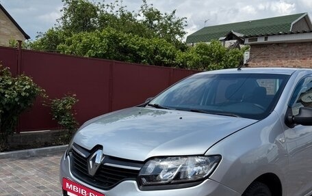 Renault Logan II, 2017 год, 615 000 рублей, 39 фотография