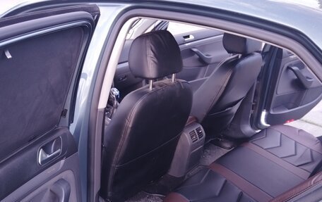 Volkswagen Jetta VI, 2009 год, 890 000 рублей, 17 фотография