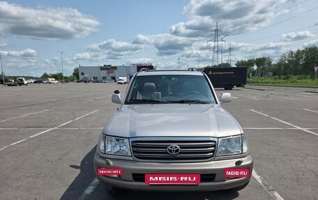 Toyota Land Cruiser 100 рестайлинг 2, 2004 год, 1 700 000 рублей, 3 фотография