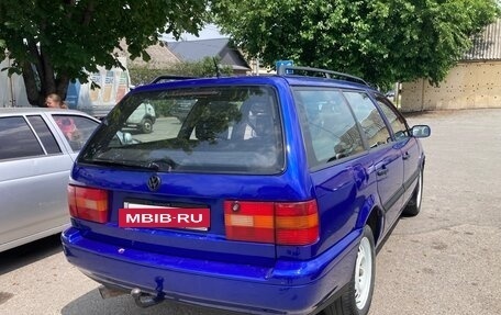 Volkswagen Passat B4, 1993 год, 420 000 рублей, 2 фотография