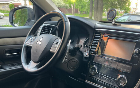 Mitsubishi Outlander III рестайлинг 3, 2014 год, 1 280 000 рублей, 21 фотография