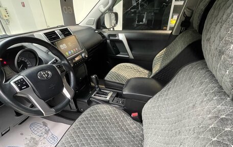 Toyota Land Cruiser Prado 150 рестайлинг 2, 2017 год, 3 699 000 рублей, 10 фотография