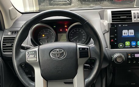 Toyota Land Cruiser Prado 150 рестайлинг 2, 2017 год, 3 699 000 рублей, 14 фотография